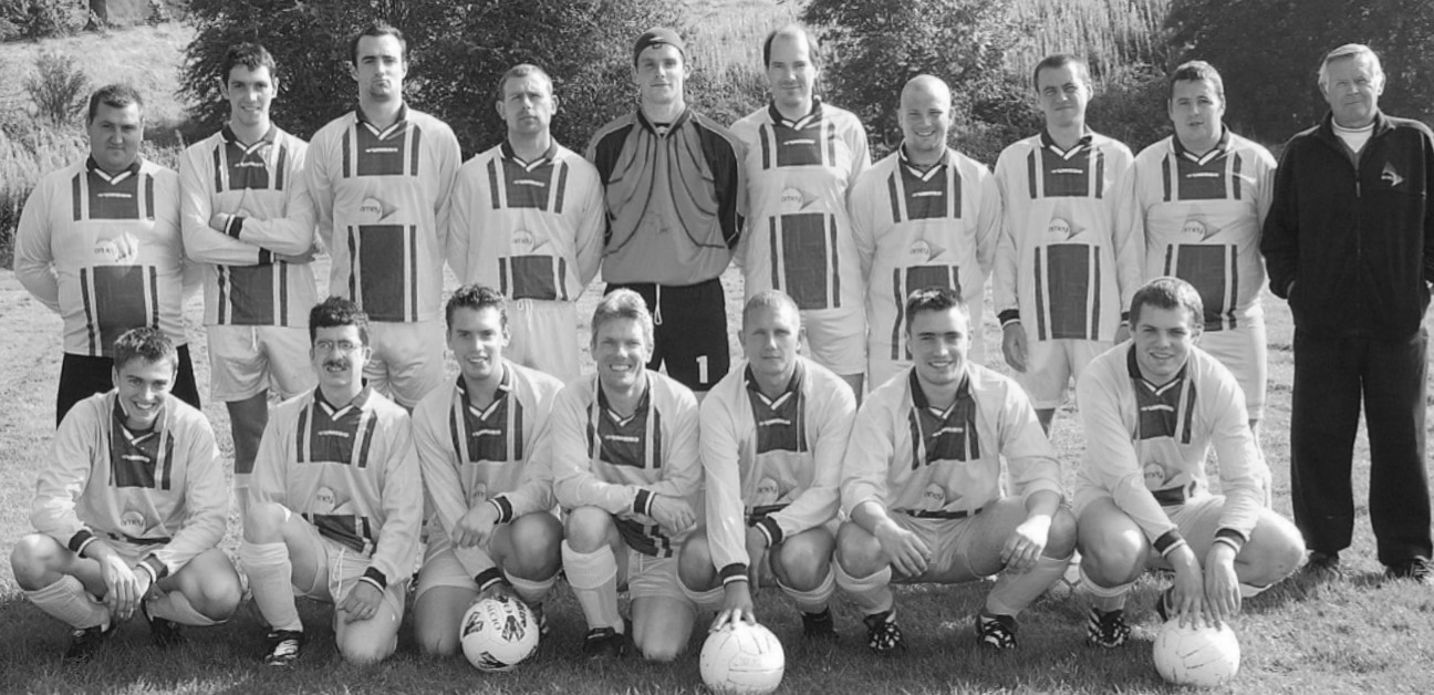 The West Malvern FC line-up from September 2002