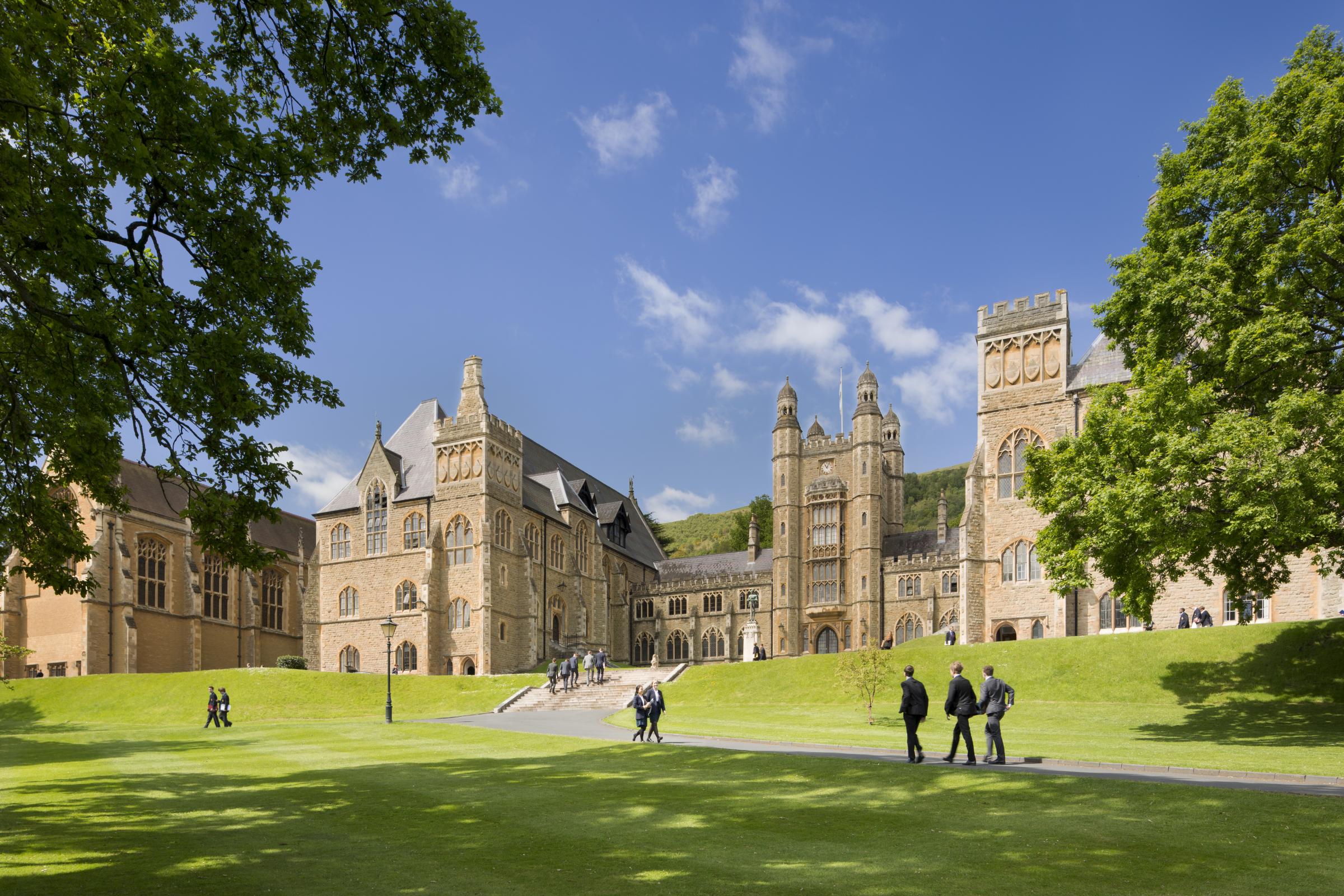 Malvern College's plan for decking outside dorm is turned down - Vimarsana News