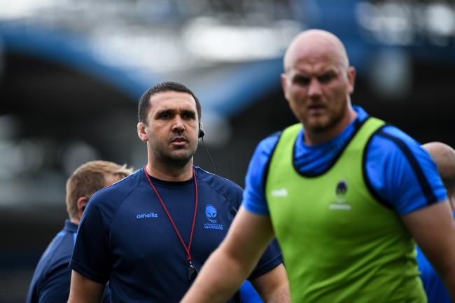 Worcester Warriors Head Coach Jonathan Thomas watches over warm ups - Mandatory by-line: Andy Watts/JMP - 18/09/2021 - RUGBY - Sixways Stadium - Worcester, England - Worcester Warriors v London Irish - Gallagher Premiership Rugby
