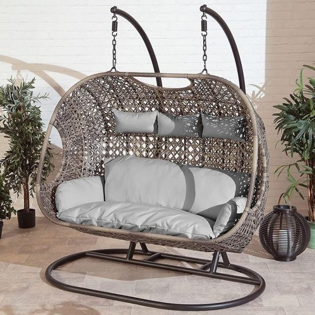 Malvern Gazette: Three seater egg chair (All Round Fun)