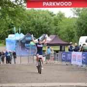 Evie Richards crosses the line to become the National champion